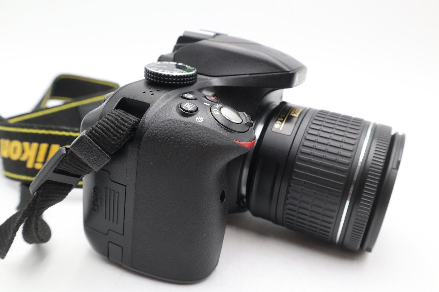 Nikon D3300 DSLR Camera 24.2MP with 18-55mm, Shutter Count 5100, Very Good Cond.
