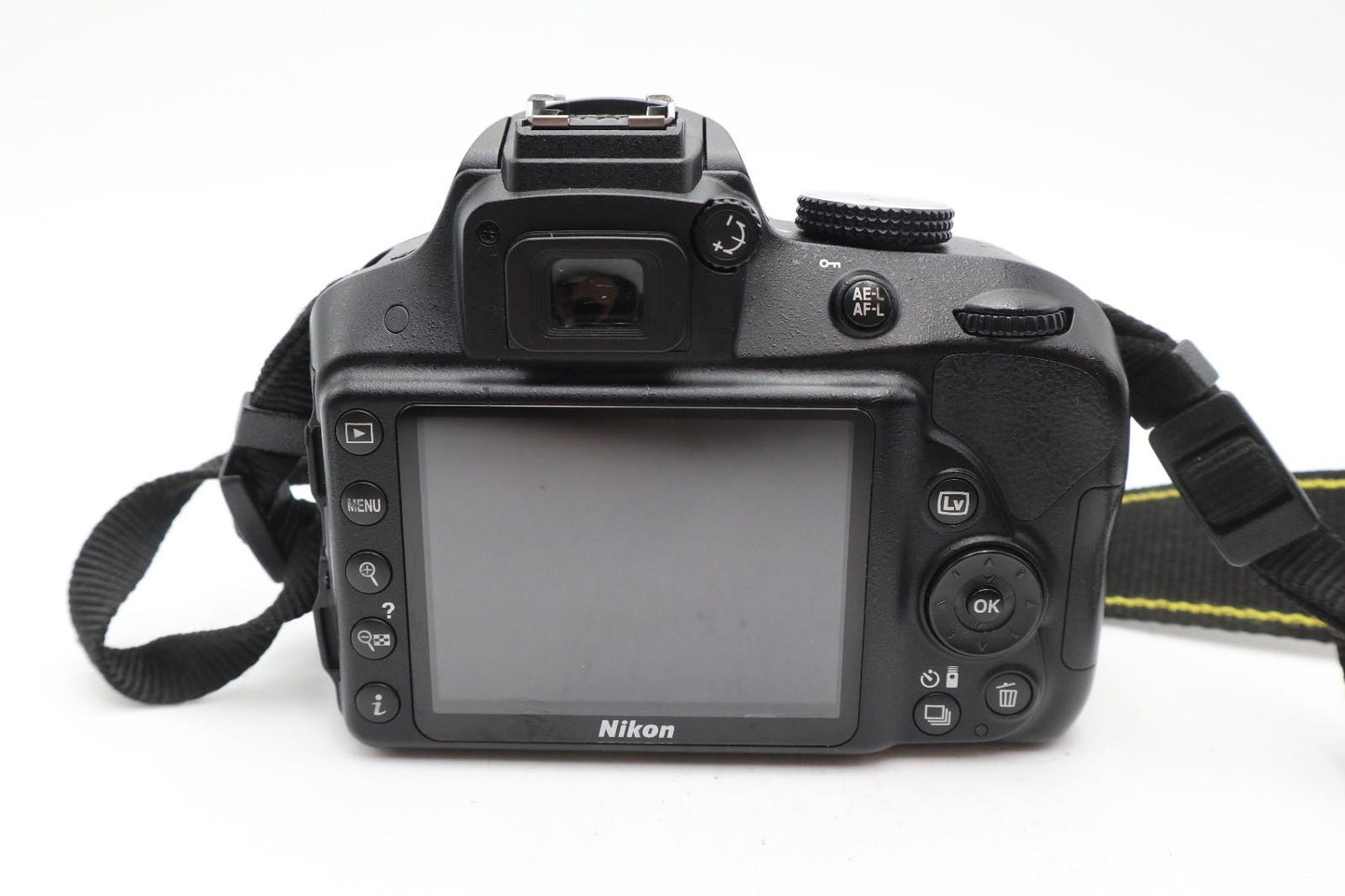 Nikon D3300 DSLR Camera 24.2MP with 18-55mm, Shutter Count 5100, Very Good Cond.