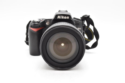 Nikon D90 DSLR Camera 12.3MP with 18-105mm, Shutter Count 10681, Good Condition