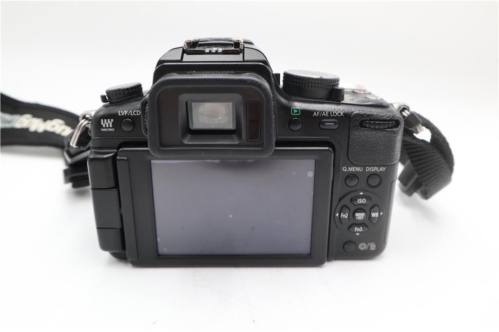 Panasonic GH2 Mirrorless Camera 16MP with 14-42mm, Shutter Count 15031, G. Cond.