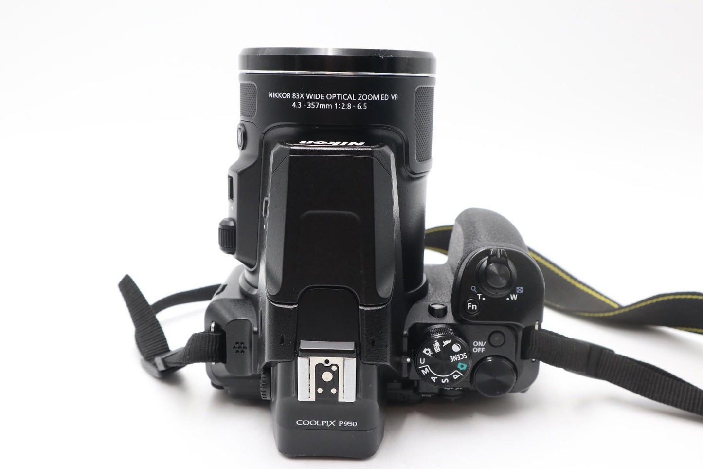 Nikon COOLPIX P950 Camera 16MP Compact Premium, Zoom 83x, Very Good Condition