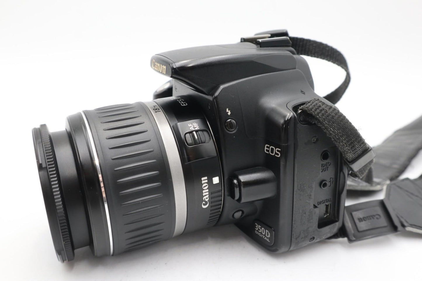 Canon 350D DSLR Camera 8.0MP with Canon 18-55mm Lens F4-5.6, Fair Condition