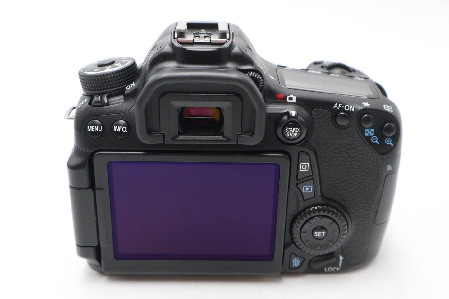 Canon 70D DSLR Camera 20.2MP with 18-135mm IS STM Shutter Count 5442 REFURBISHED