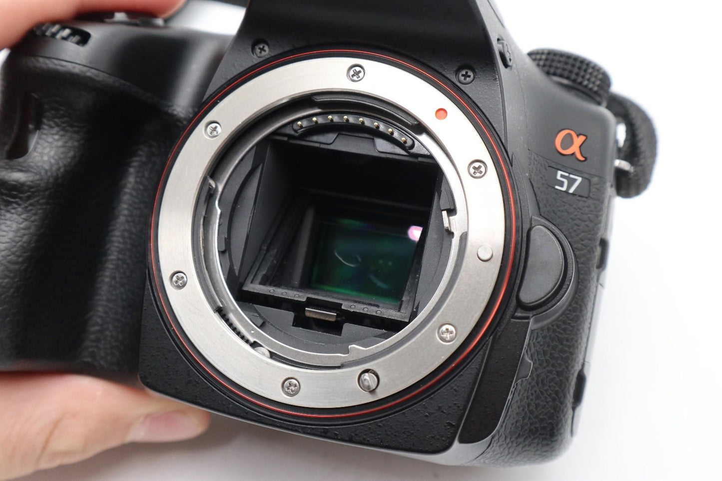 Sony Alpha A57 Camera DSLR 16.1MP with 18-70mm, Shutter Count 20648, Good Cond.