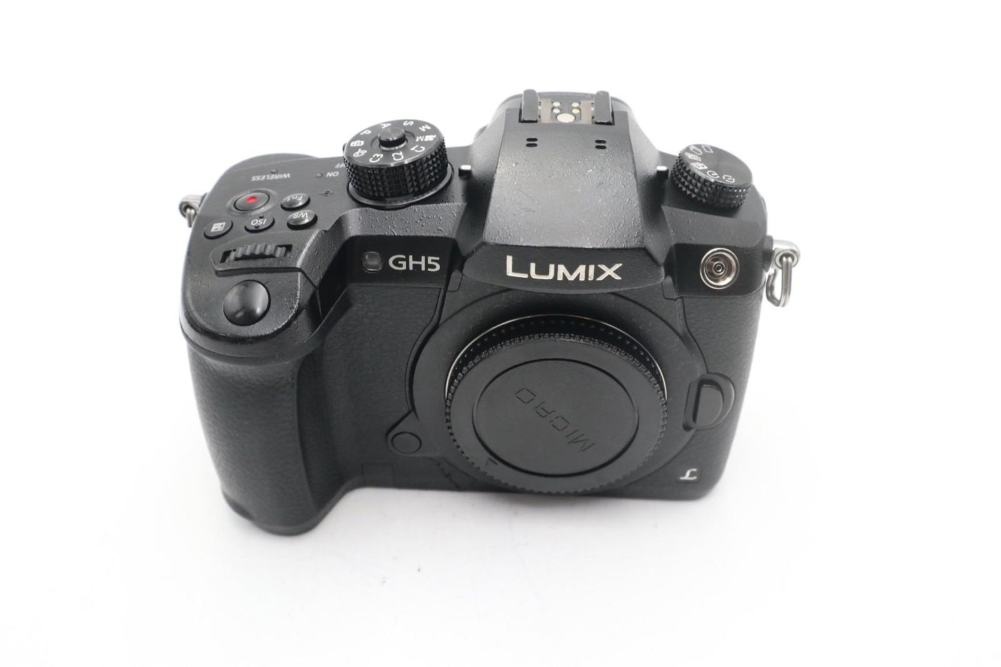 Panasonic DMC-GH5 Mirrorless Camera 20MP Body Only, Shutter 5589, Good Condition