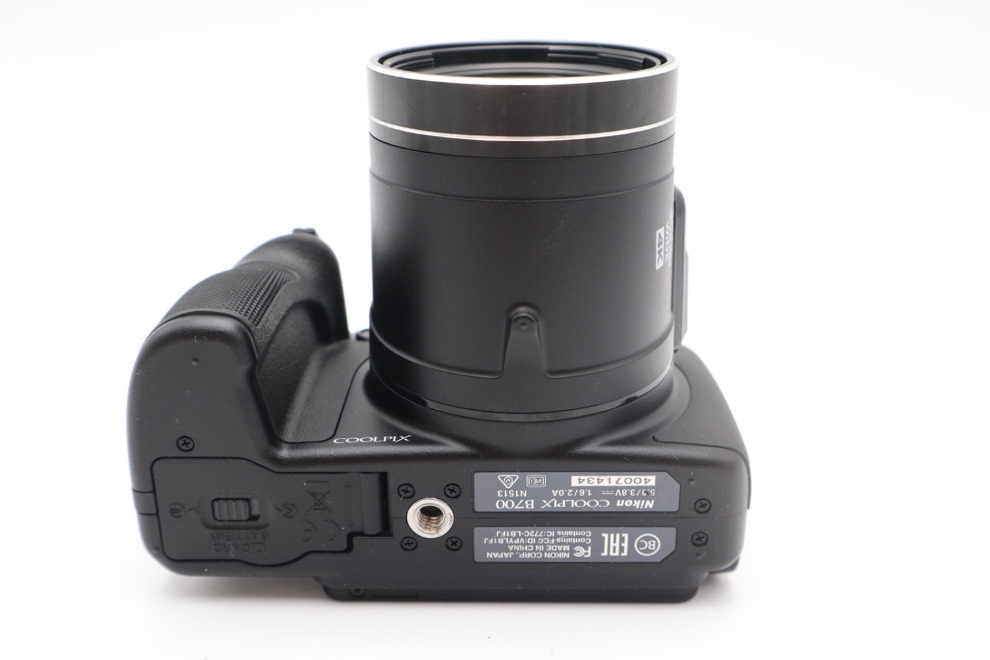 Nikon B700 Bridge Camera 20.3MP, 60x Optical Zoom, 4K , Wi-Fi, V. Good Condition