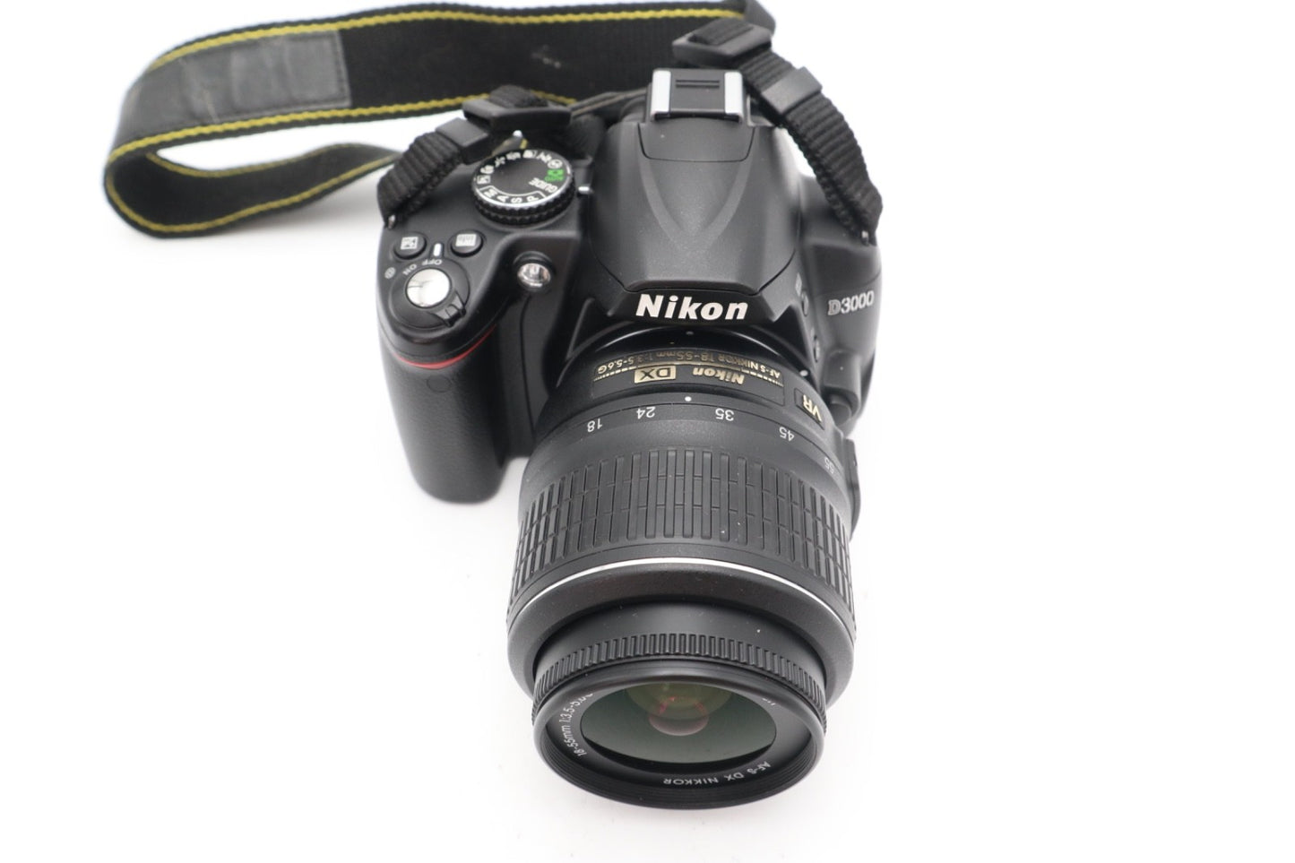Nikon D3000 DSLR Camera 10.2MP with 18-55mm, Shutter Count 4753, Very Good Cond