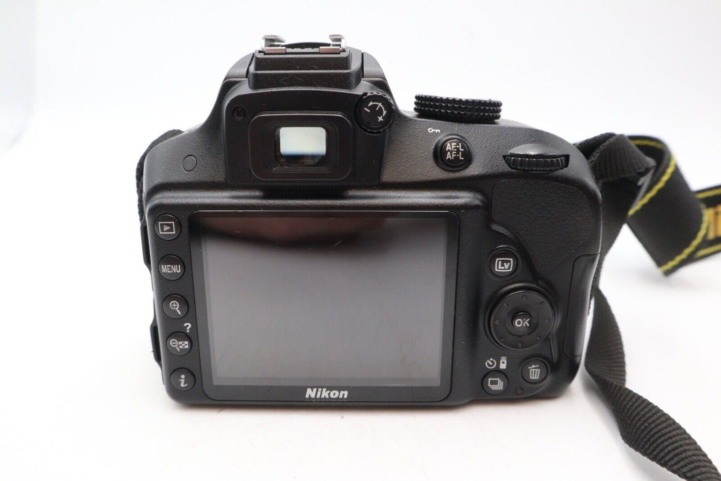 Nikon D3300 DSLR Camera 24.2MP with 18-55mm, Shutter Count 5481, Very Good Cond.