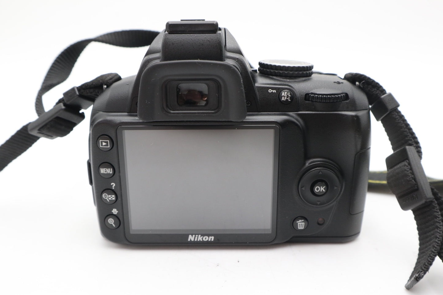 Nikon D3000 DSLR Camera 10.2MP with 18-55mm, Shutter Count 1364, Very Good Cond