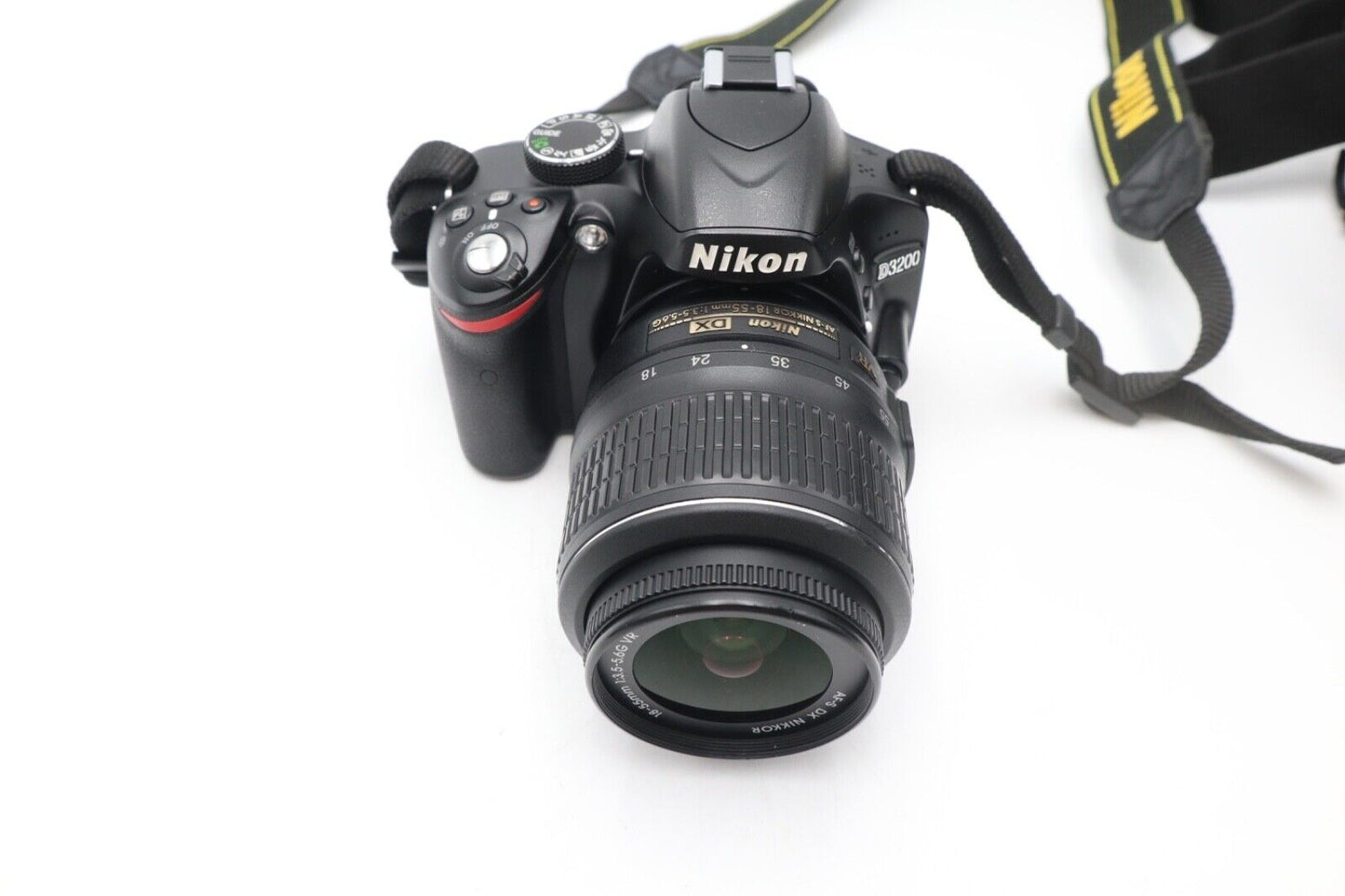 Nikon D3200 DSLR Camera 24.2MP with 18-55mm, Shutter Count 7732, Very Good Cond.