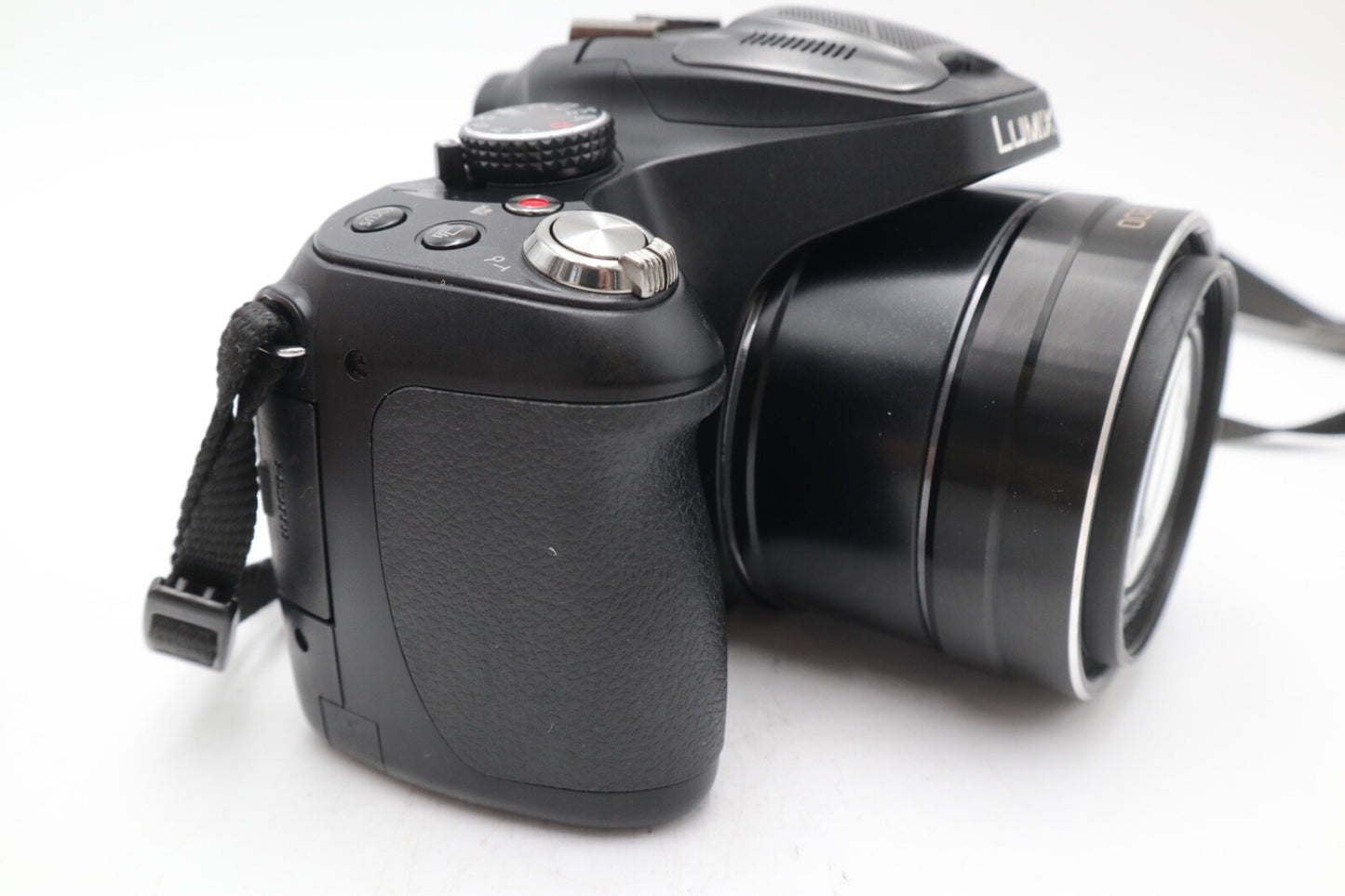 Panasonic LUMIX DMC-FZ70 / FZ72 Camera 16.1MP, Digital Bridge, 60x Zoom, G. Cond