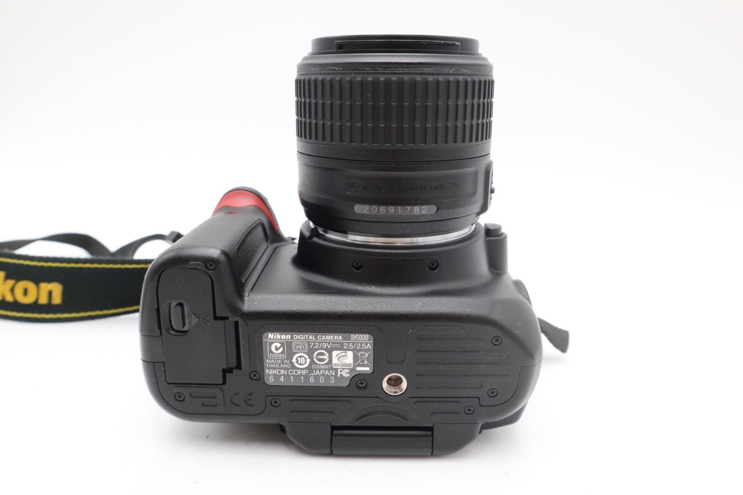Nikon D5000 DSLR Camera 12.3MP with 18-55mm, Shutter Count 1476, VGood Condition