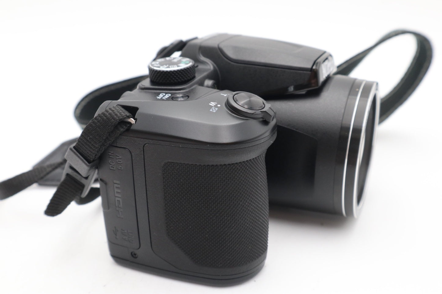 Nikon B500 Bridge Camera 16.0MP, 40x Optical Zoom, Bluetooth, Wi-Fi, V. G. Cond.