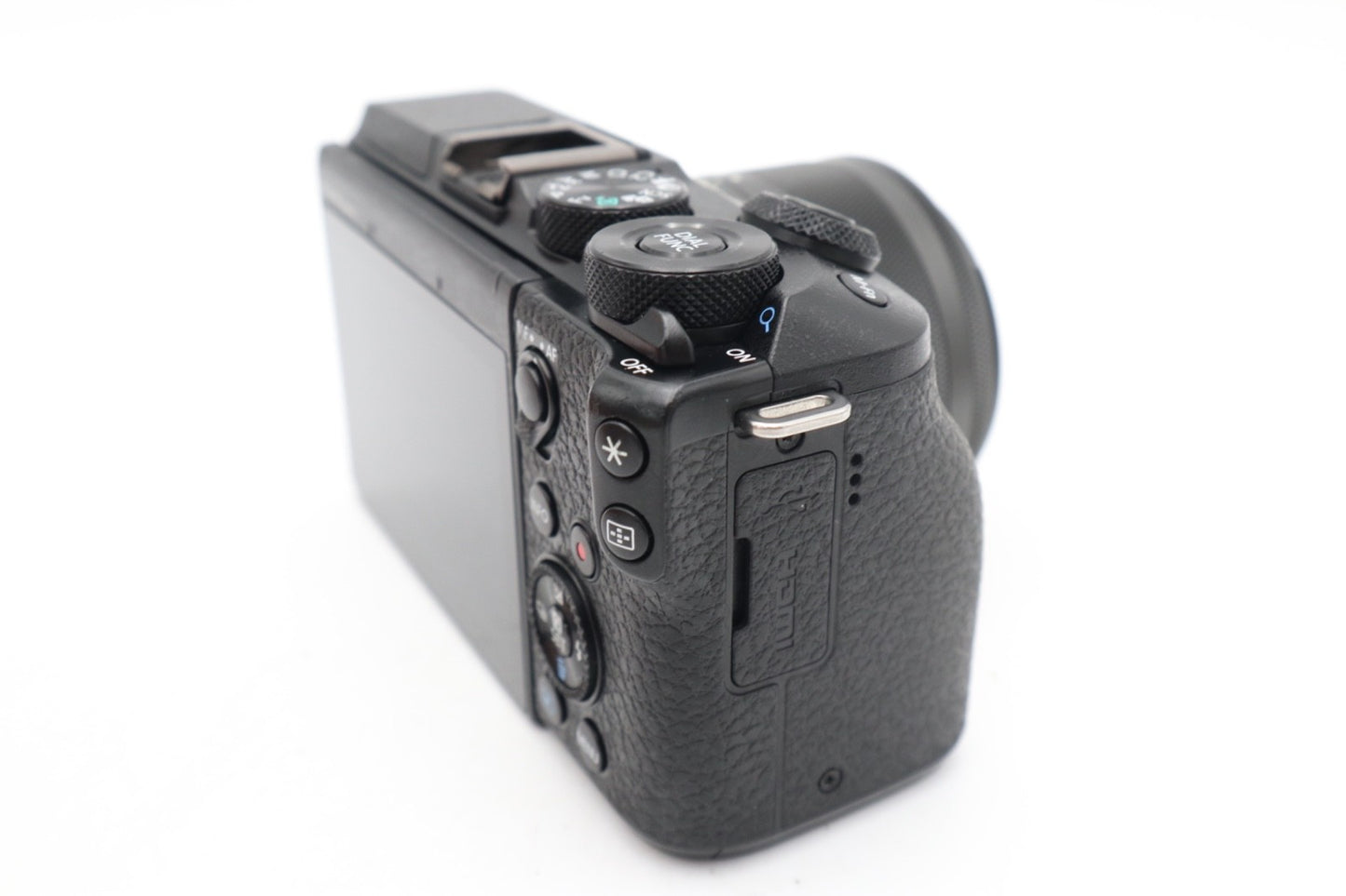 Canon EOS M6 Mark II Mirrorless Camera 32.5MP with 15-45mm, Shutter Count 1000