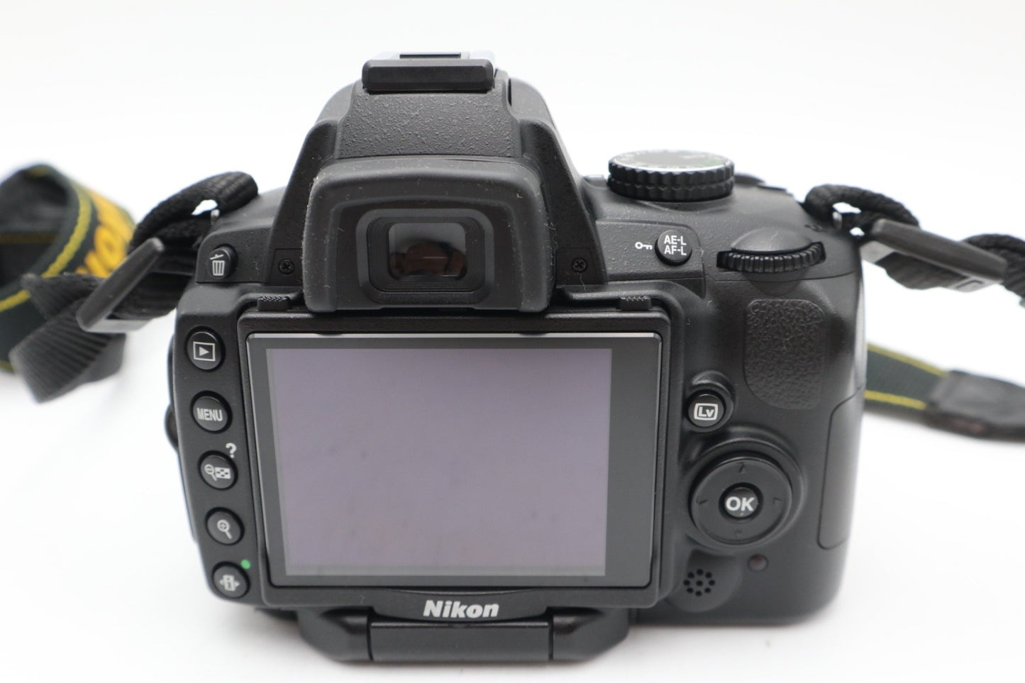 Nikon D5000 DSLR Camera 12.3MP with 18-55mm, Shutter Count 1476, VGood Condition