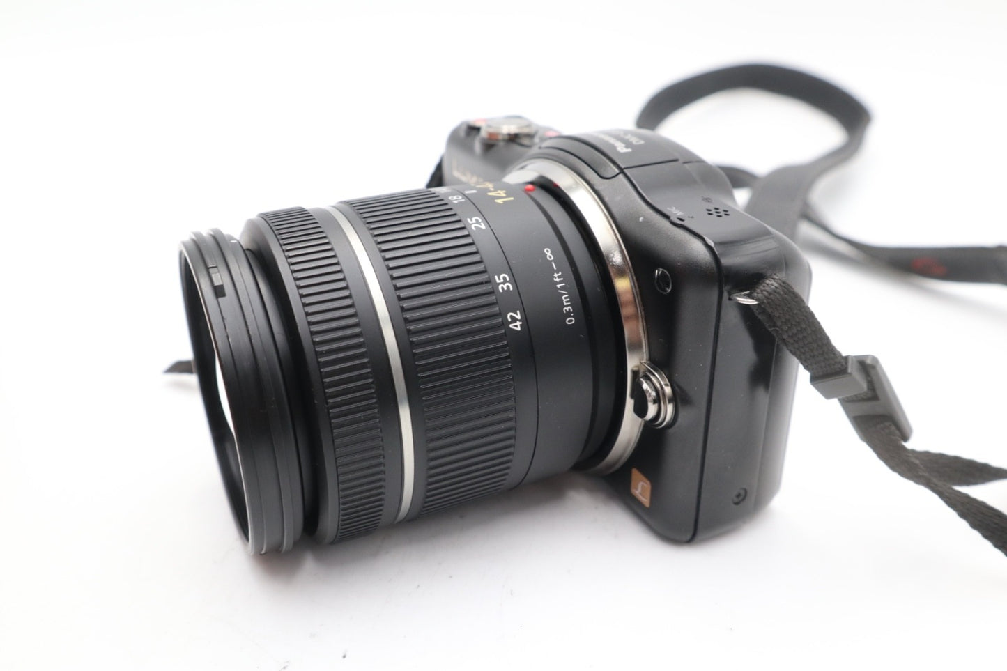 Panasonic DMC-GF3 Camera Mirrorless 12.1MP with 14-42mm Lens, Shutter Count 7193
