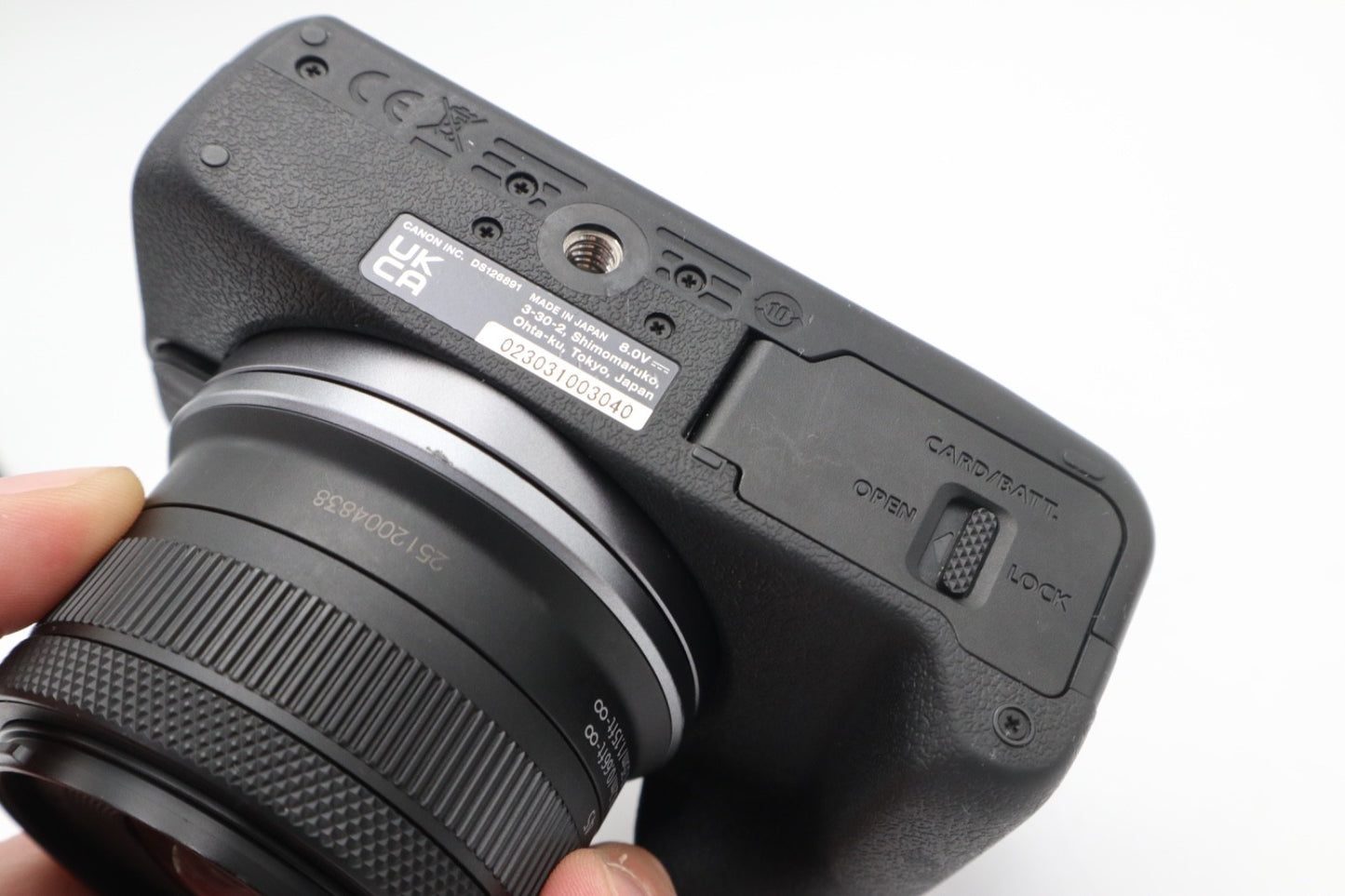 Canon EOS R100 Mirrorless Camera 24.1MP with 18-45mm IS Lens, Shutter Count 2000