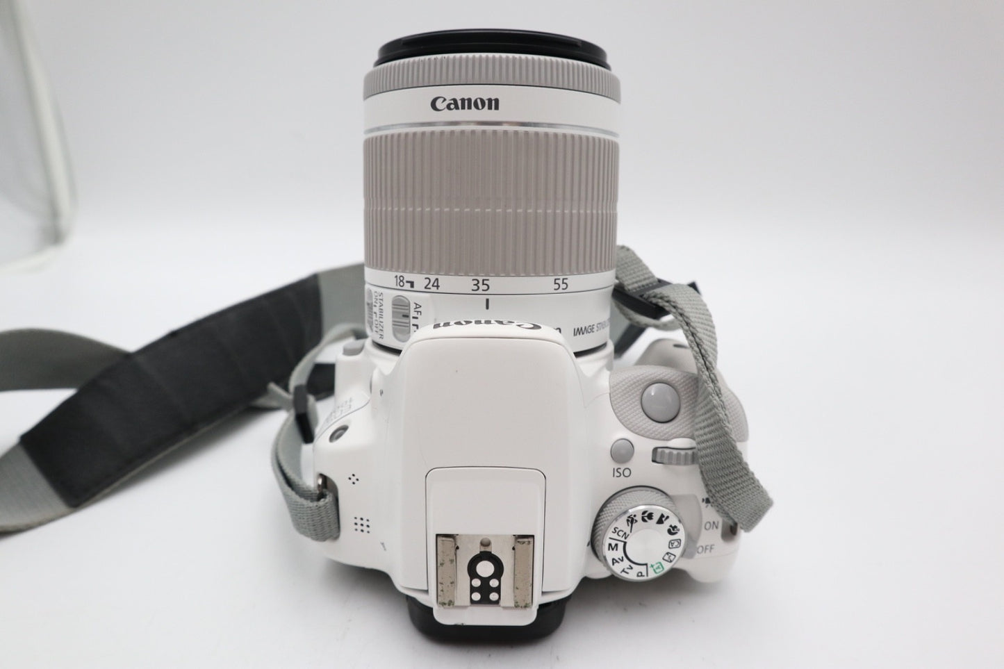 Canon 100D DSLR Camera 18MP with 18-55mm Shutter Count 4491, Good Condition