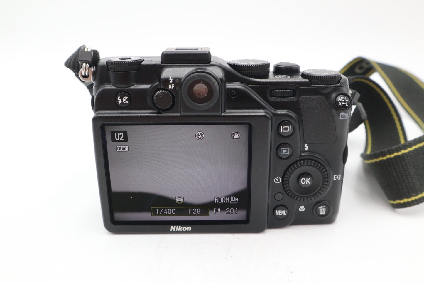 Nikon COOLPIX P7000 10.1MP Digital Camera ( 28-200mm approx zoom ) Good Conditio