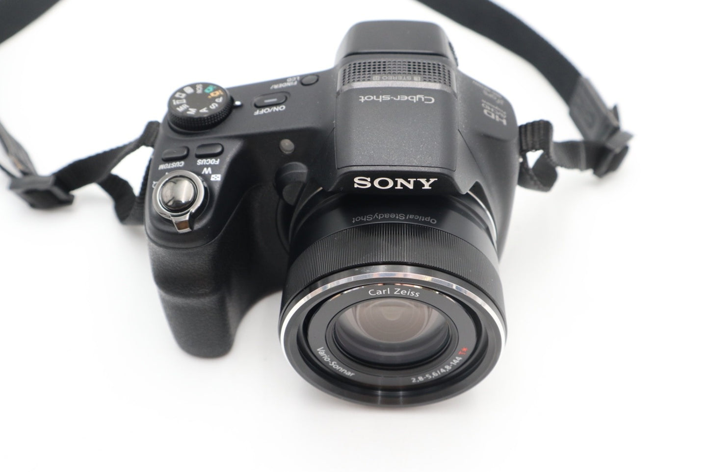 Sony Cyber-Shot DSC-HX200V Camera 18.2MP, Digital Bridge, 30x Zoom, Good Cond.