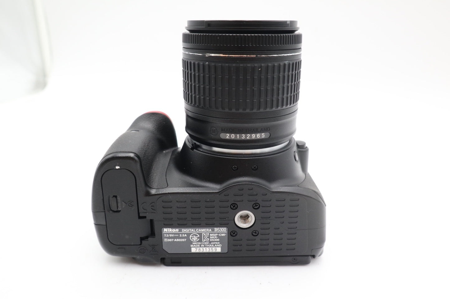 Nikon D5300 24.2MP Camera DSLR with 18-55mm, Shutter Count 3876, Very Good Cond.