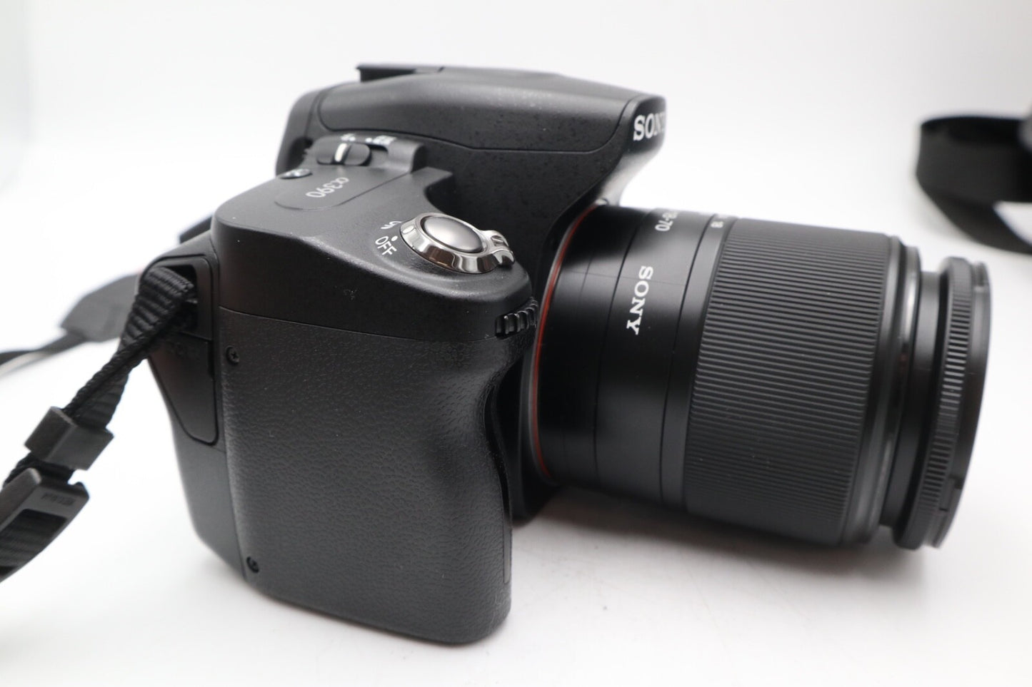 Sony A390 DSLR Camera 14.2MP with 18-70mm, Shutter Count 320, Good Condition