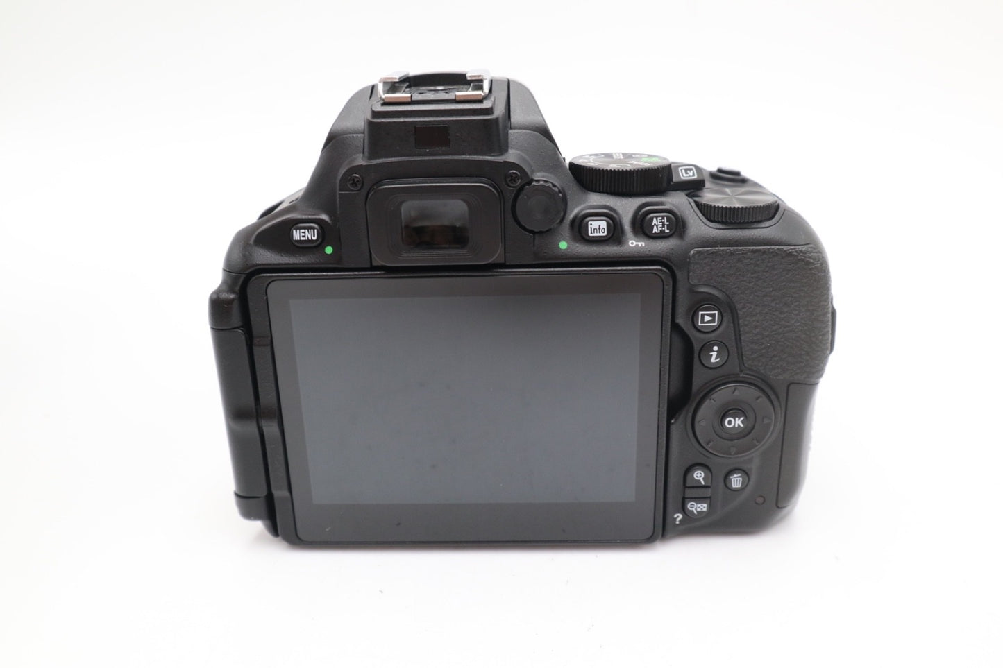 Nikon D5600 24MP Camera DSLR with 18-55mm, Shutter Count 5324, Very Good Cond.