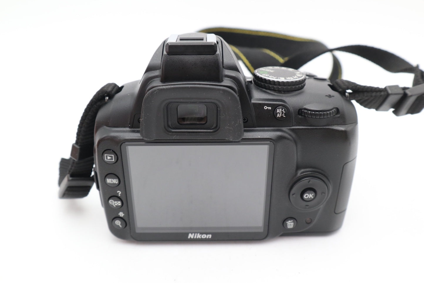 Nikon D3000 DSLR Camera 10.2MP with 18-55mm, Shutter Count 4753, Very Good Cond
