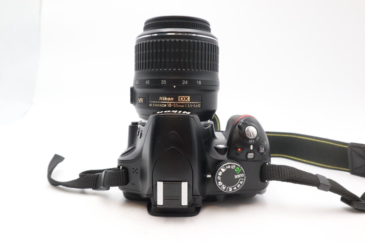 Nikon D3200 DSLR Camera 24.2MP with 18-55mm, Shutter Count 7793, Very Good Cond.