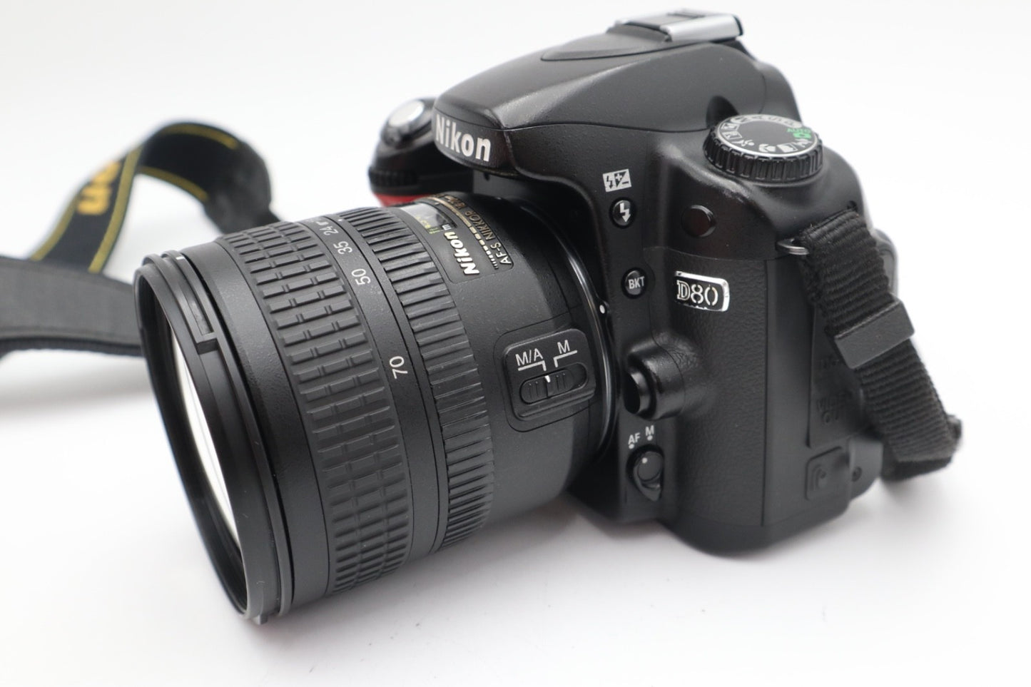 Nikon D80 DSLR Camera 10.2MP with Nikon 18-70mm F3.5-4.5 Lens, Good Condition