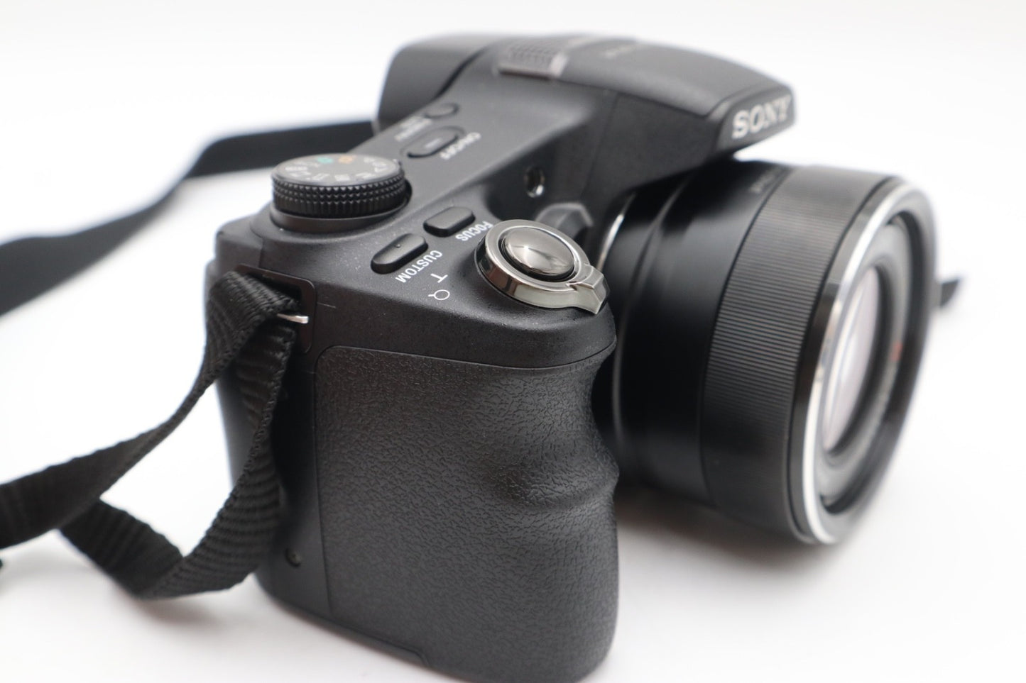 Sony Cyber-Shot DSC-HX200V Camera 18.2MP, Digital Bridge, 30x Zoom, Good Cond.