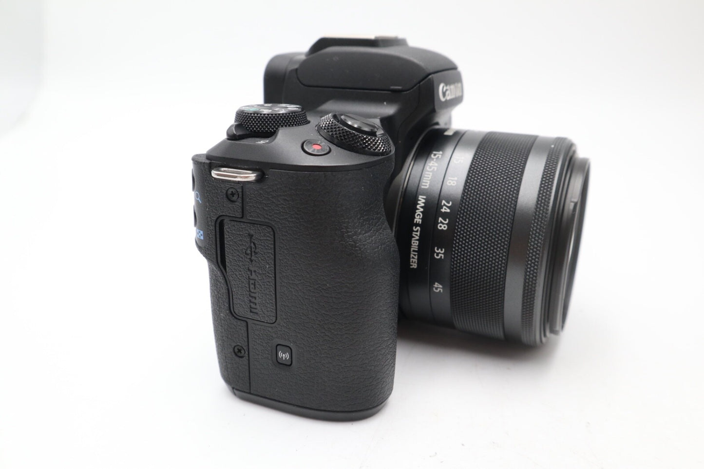 Canon M50 Camera 24MP with 15-45mm STM Lens, Under 3000 Shutter Count, V.G. Cond