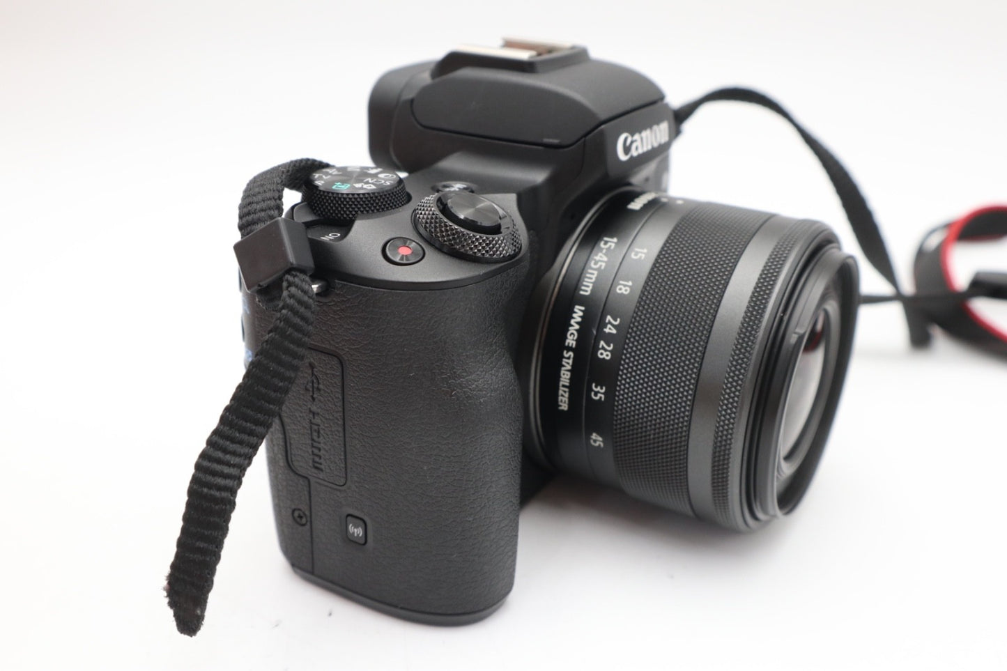 Canon M50 Camera 24MP with 15-45mm Lens, Under 1000 Shutter Count, V.G. REFURB.