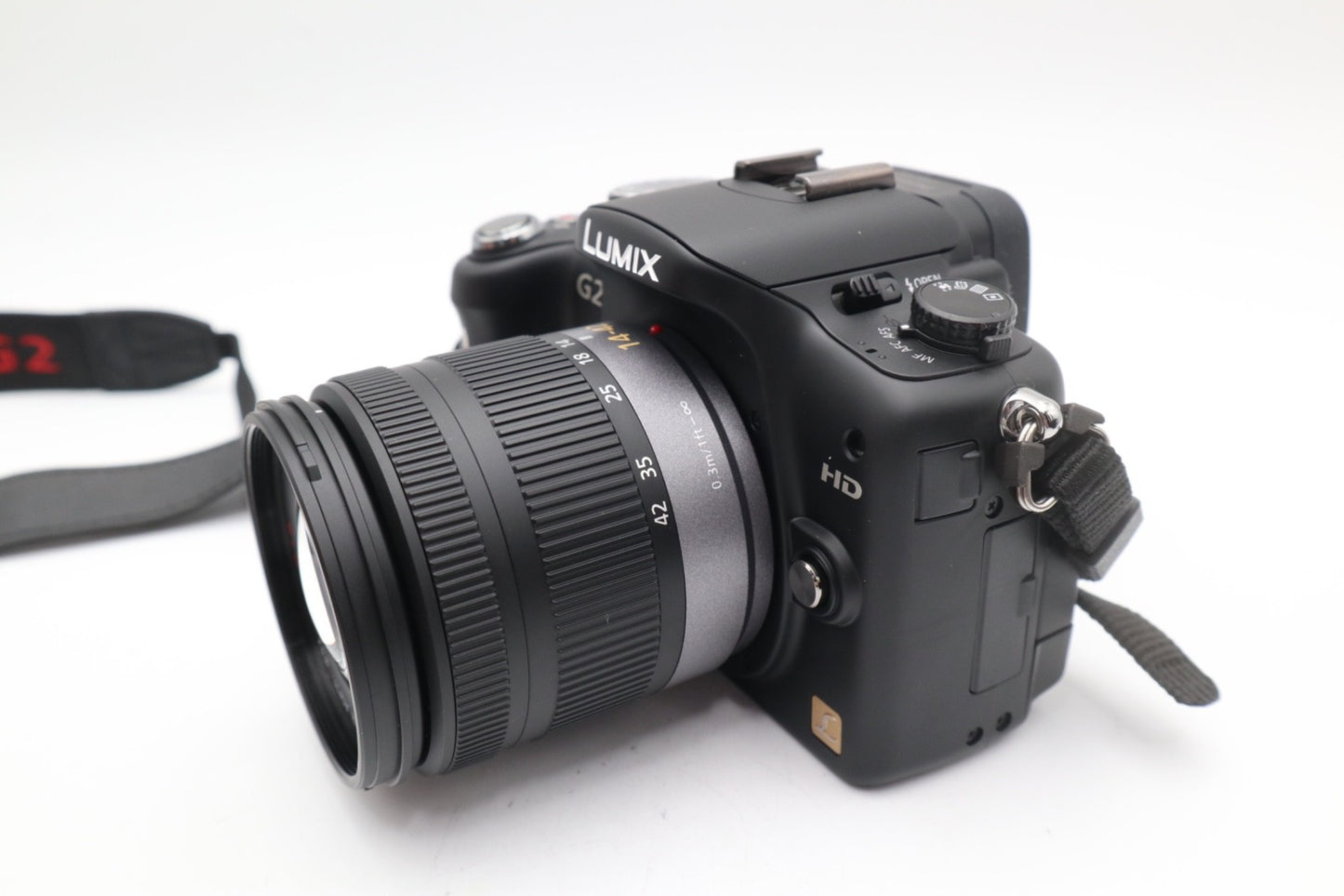 Panasonic G2 Digital Camera 12.1MP with 14-42mm Lens, S. Count 206, V.Good Cond.
