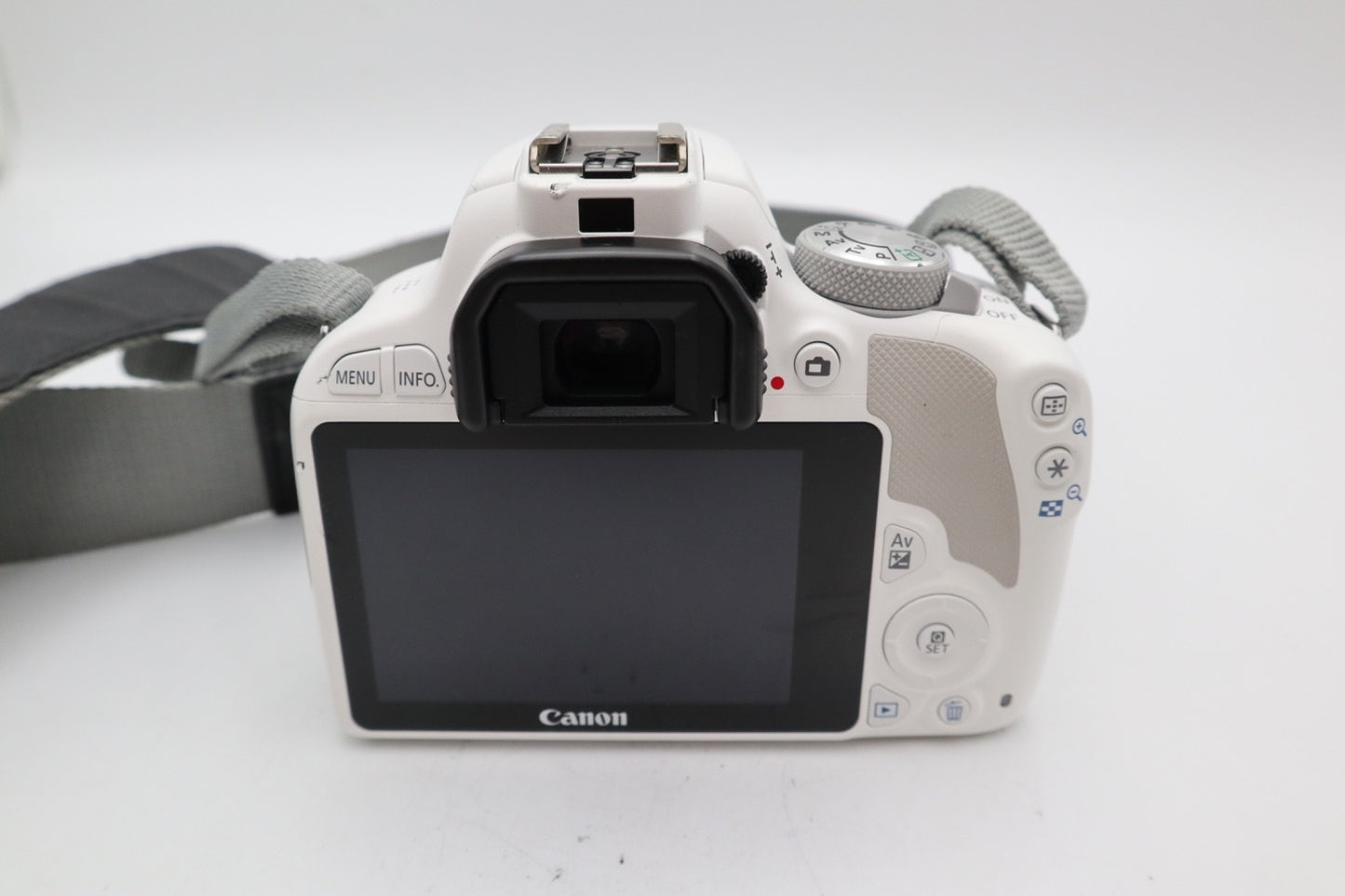 Canon 100D DSLR Camera 18MP with 18-55mm Shutter Count 4491, Good Condition