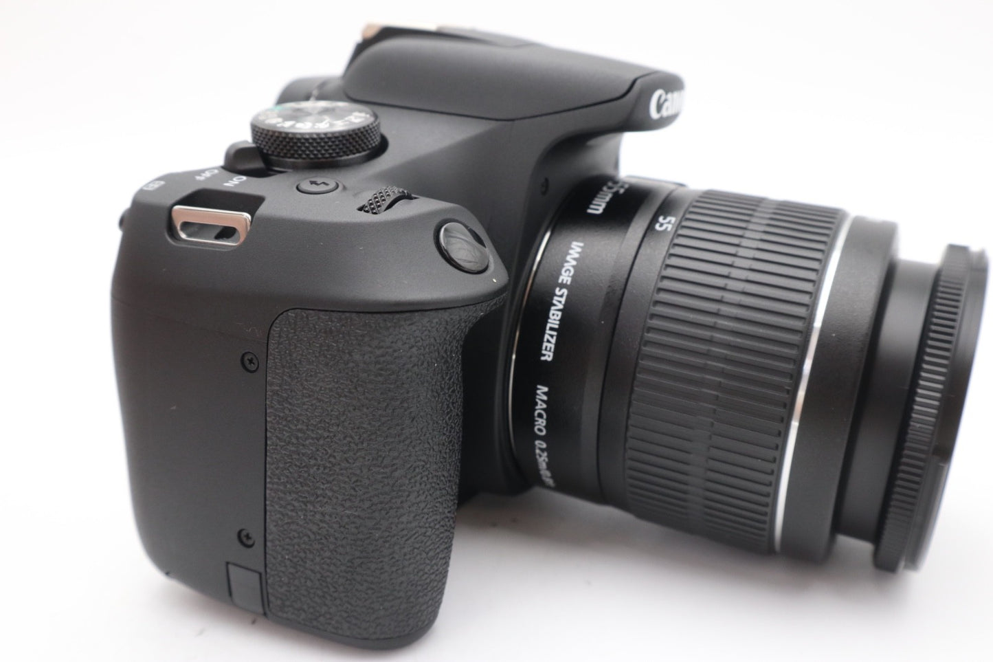 Canon 2000D DSLR Camera 24.1MP with 18-55mm, Shutter Count 2566, Excellent REFUR