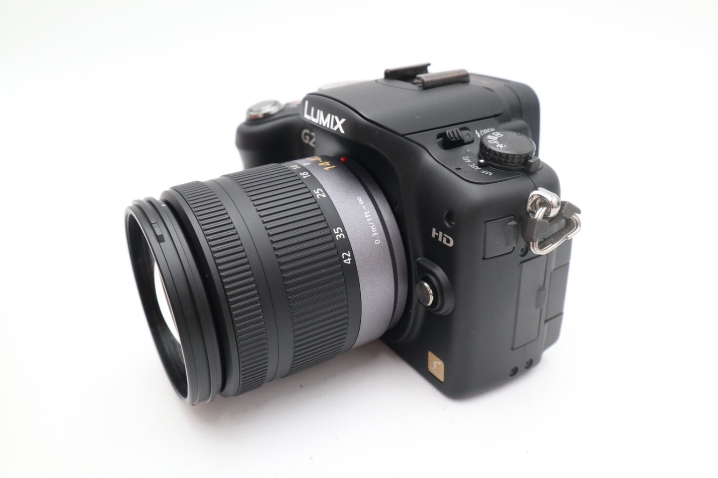 Panasonic G2 Digital Camera 12.1MP with 14-42mm Lens, S. Count 64, V.Good Cond.