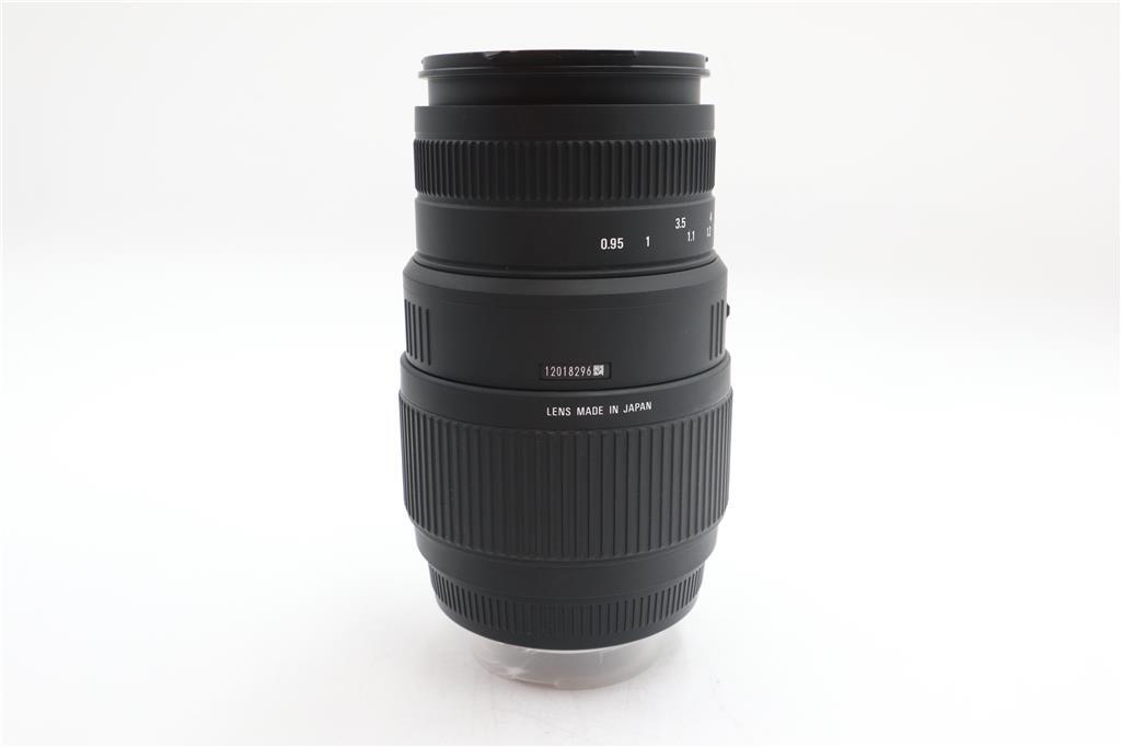 Sigma 70-300mm Telephoto Lens f/4-5.6 DG Zoom Macro for Sony, Fair Condition
