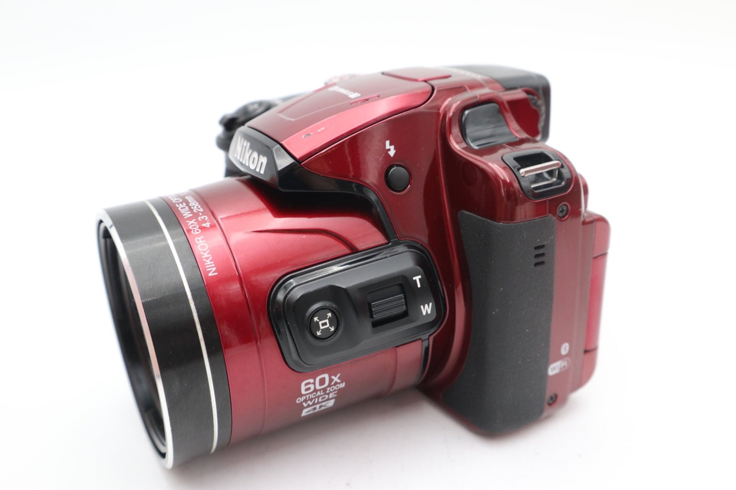 Nikon B700 Bridge Camera 20.3MP, 60x Optical Zoom, 4K , Wi-Fi, Good Condition