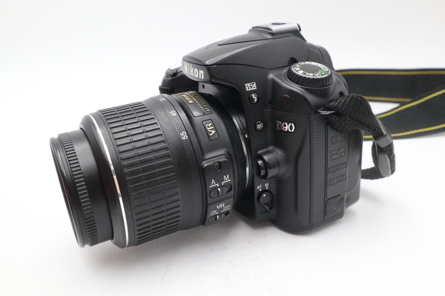 Nikon D90 DSLR Camera 12.3MP with 18-55mm, Shutter Count 14032, Good Condition