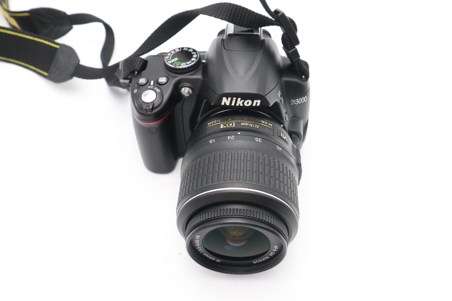 Nikon D3000 DSLR Camera 10.2MP with 18-55mm, Shutter Count 1364, Very Good Cond