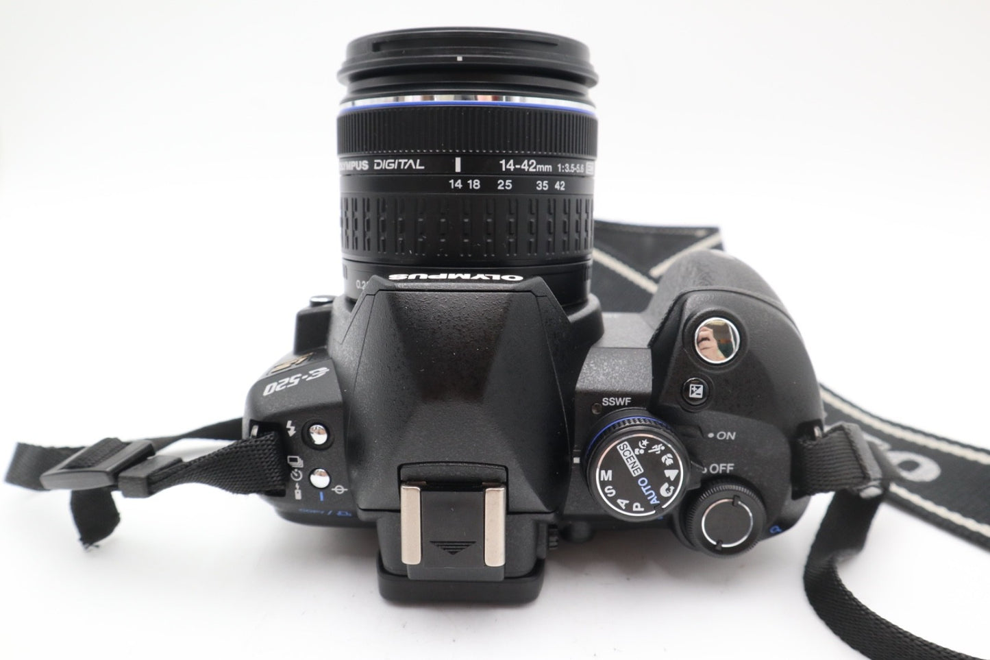 Olympus E-520 DSLR Camera 10.0MP with 14-42mm and 40-150mm Lenses, Good Cond.