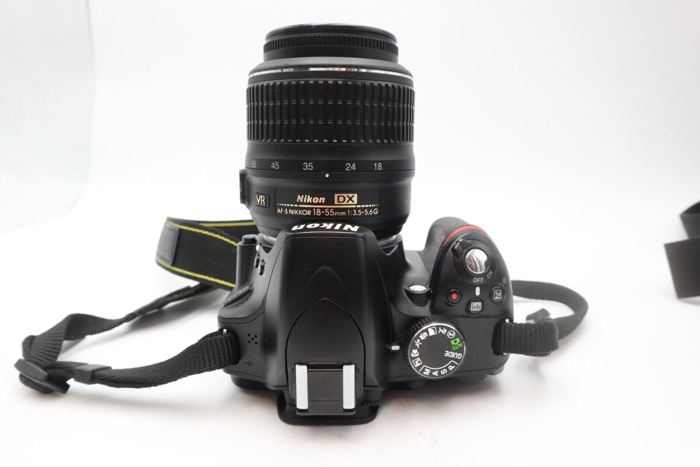 Nikon D3200 DSLR Camera 24.2MP with 18-55mm, Shutter Count 7732, Very Good Cond.