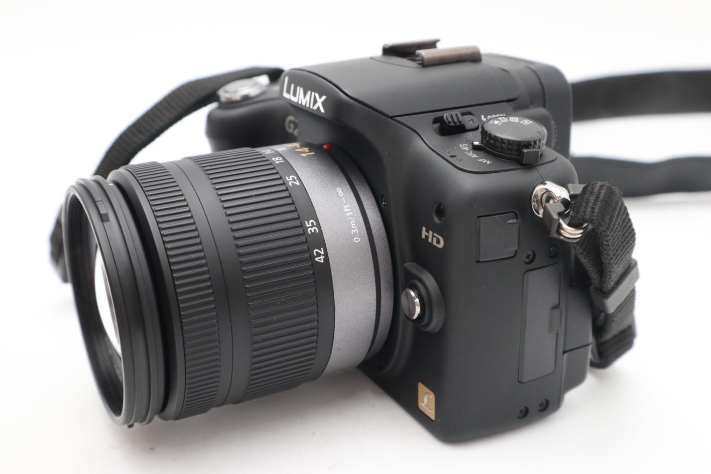 Panasonic G2 Digital Camera 12.1MP with 14-42mm Lens, S. Count 3763, Good Cond.