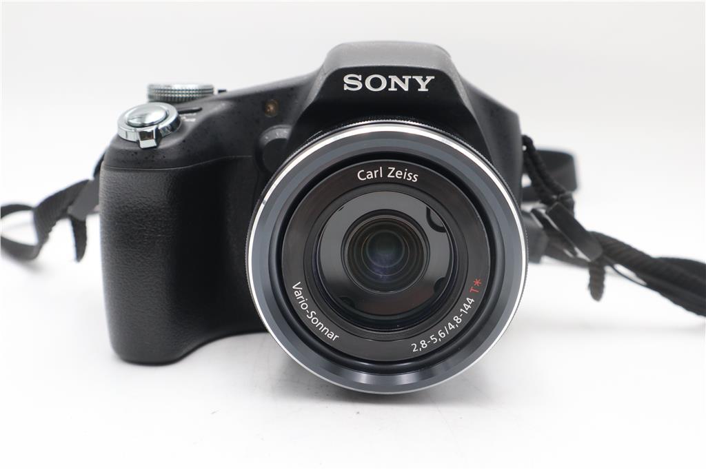 Sony Cyber-Shot HX100 Camera 16.2MP, Digital Bridge, 30x Zoom, Good Condition