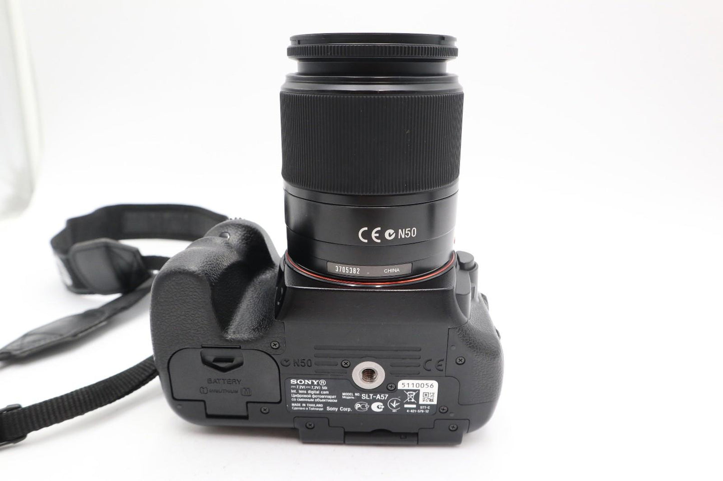 Sony Alpha A57 Camera DSLR 16.1MP with 18-70mm, Shutter Count 20648, Good Cond.