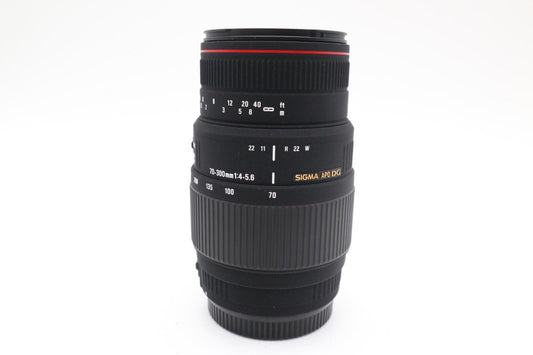 Sigma 70-300mm f/4-5.6 Lens APO Zoom Macro, Telephoto for Canon, Very Good Cond.