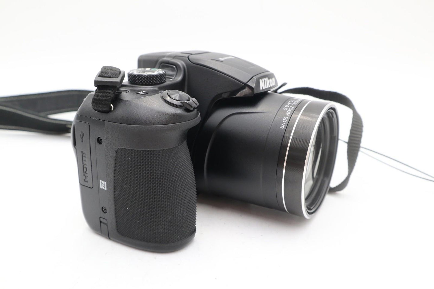 Nikon B700 Bridge Camera 20.3MP, 60x Optical Zoom, 4K , Wi-Fi, Good REFURBISHED