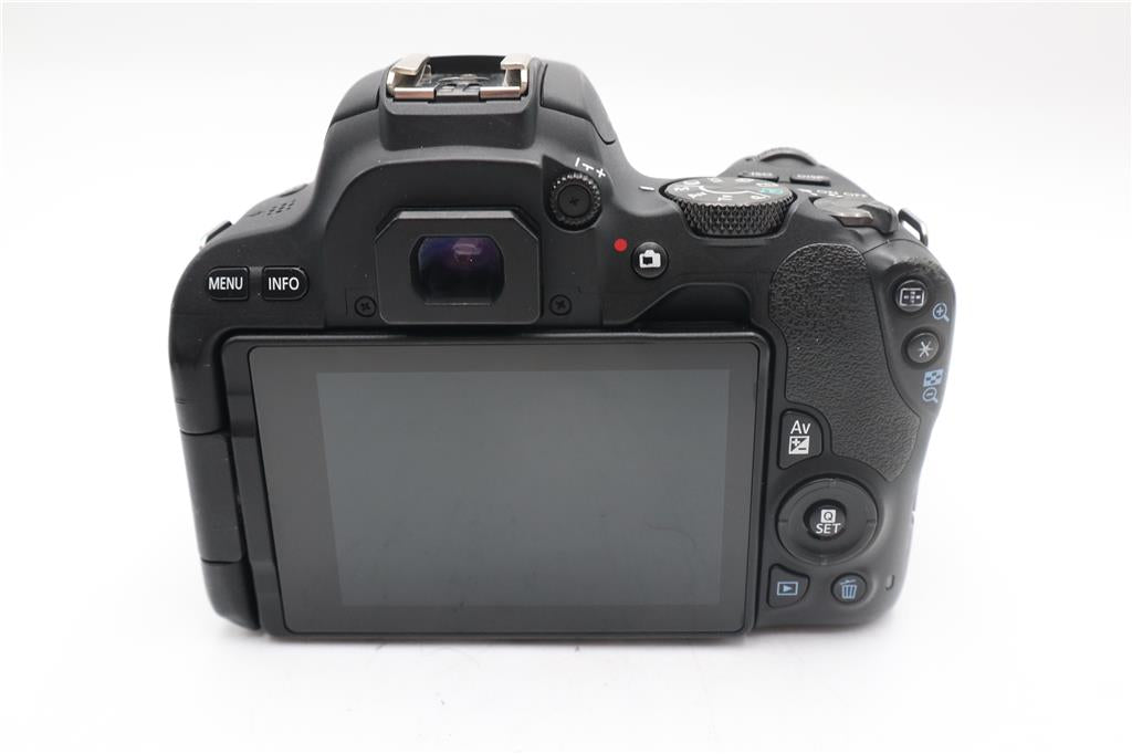 Canon 200D Camera DSLR 24.2MP with 18-55mm, Shutter Count 6311, Fair Condition