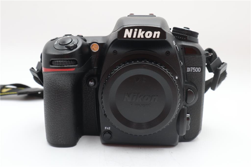 Nikon D7500 DSLR Camera 20.9MP Body Only, Shutter Count 18%, Very Good Cond.